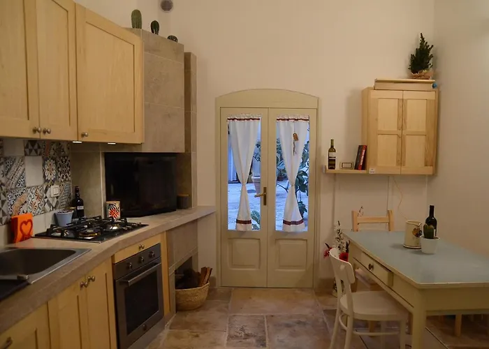 Casa Zia Cecchina לינה וארוחת בוקר בארי